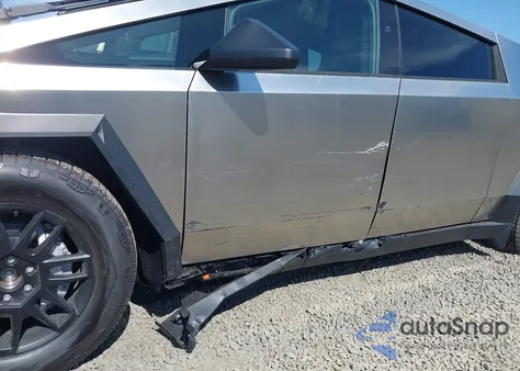 2025 Tesla Cybertruck All-Wheel Drive из США, поврежденный, VIN 7G2CEHED0SA074770